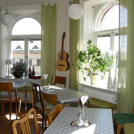 Jaernvaegshotellet Евле Экстерьер фото