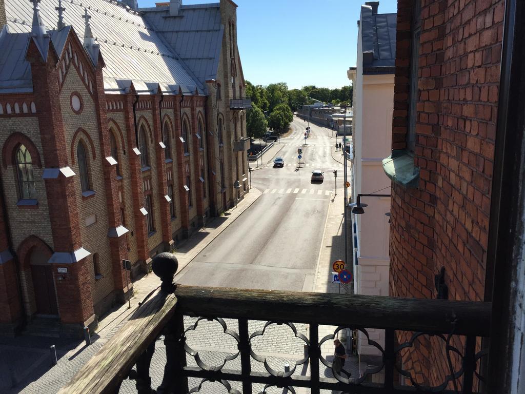 Jaernvaegshotellet Евле Экстерьер фото