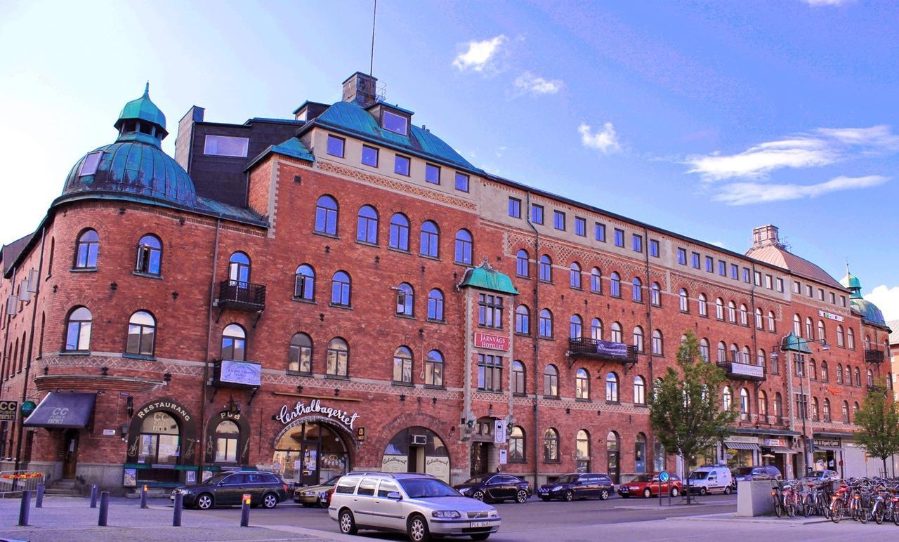Jaernvaegshotellet Евле Экстерьер фото