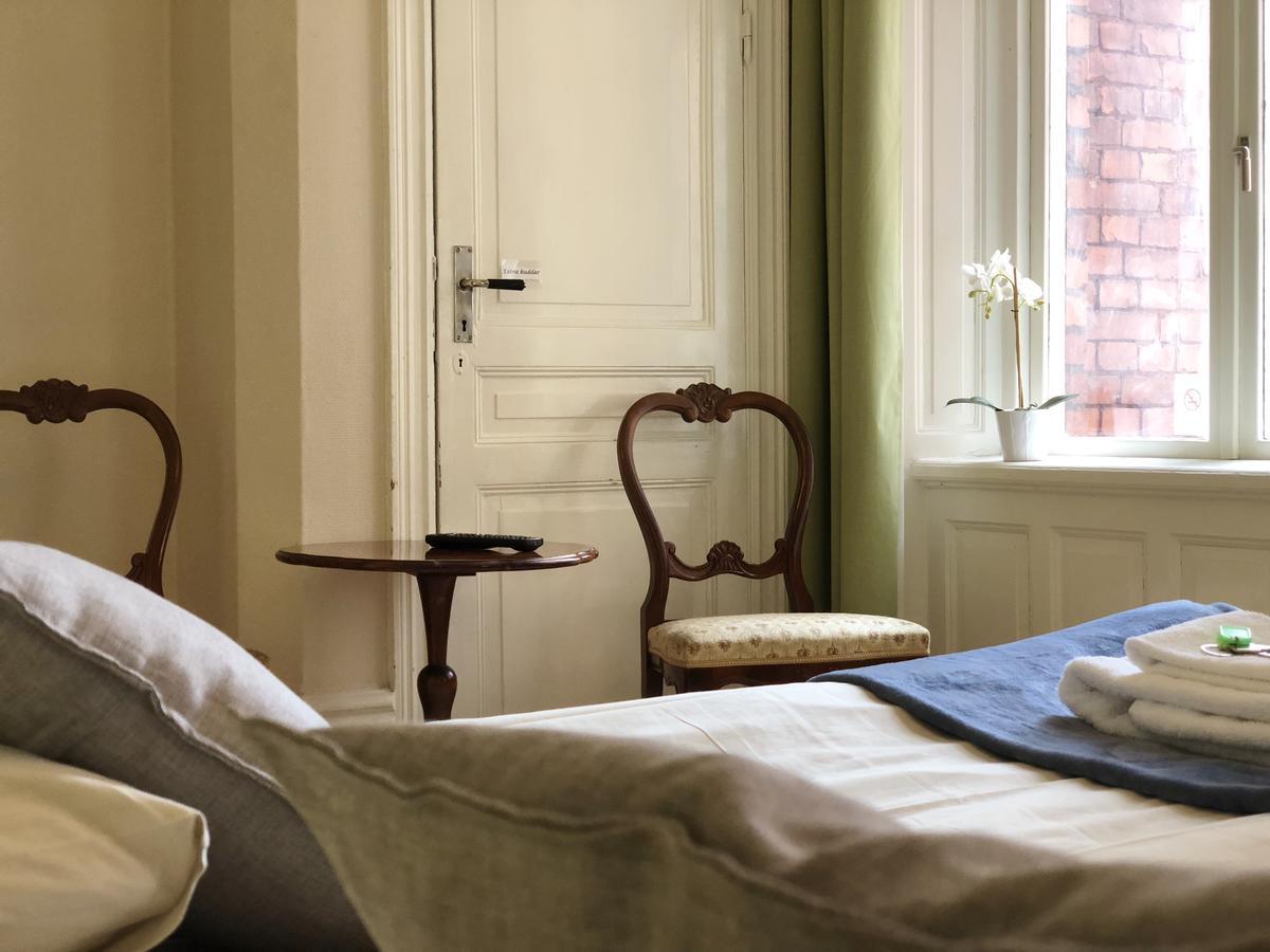 Jaernvaegshotellet Евле Экстерьер фото