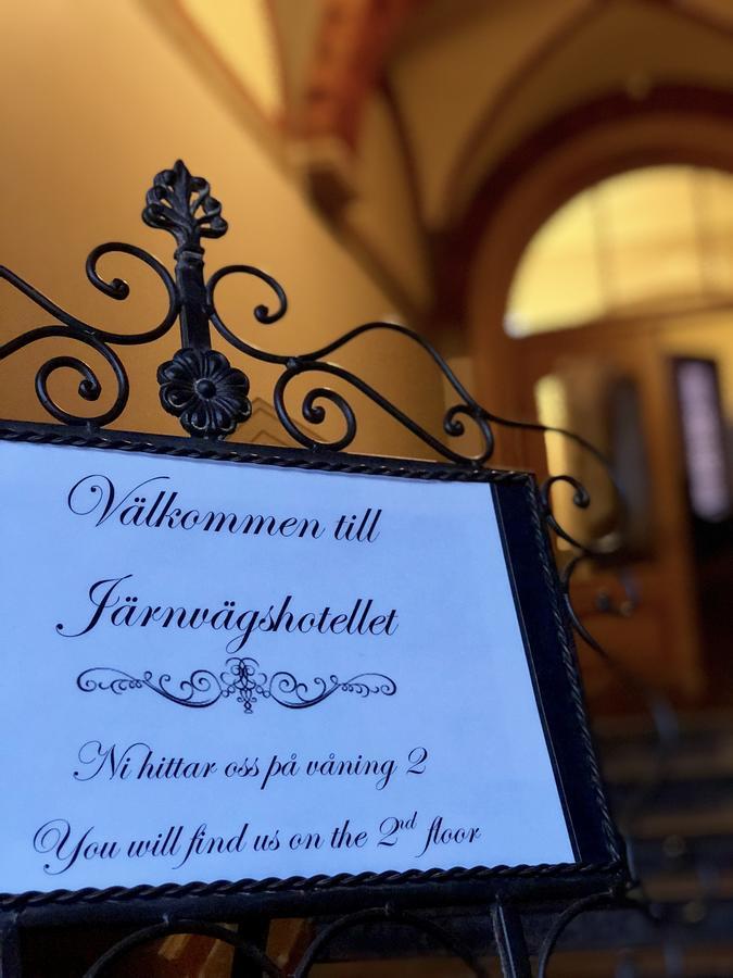 Jaernvaegshotellet Евле Экстерьер фото